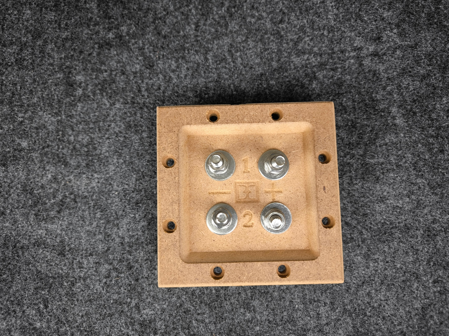 2-Channel Speaker Terminal (Wooden Series)