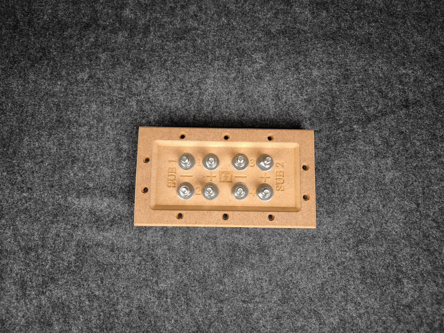 4-Channel Speaker Terminal (Wooden Series)