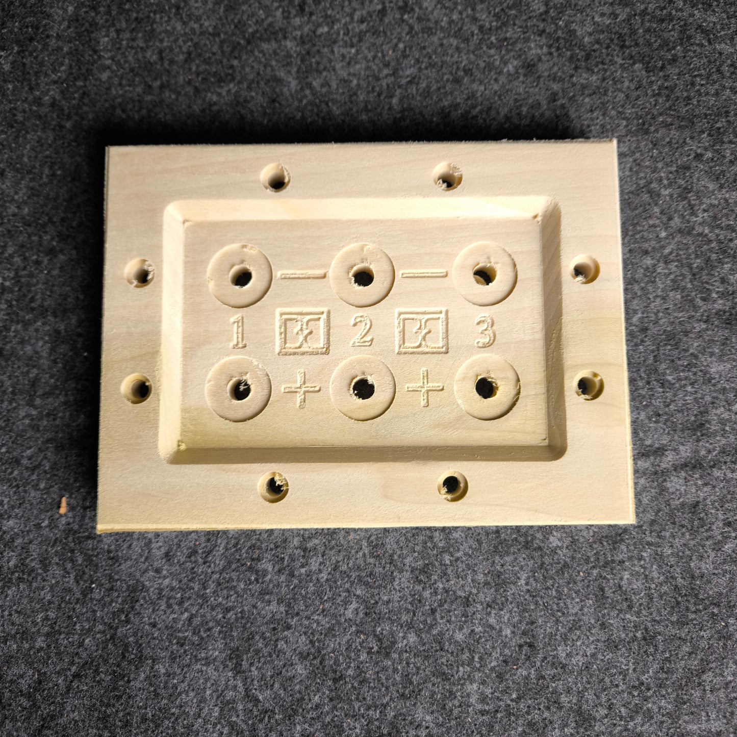 3-Channel Speaker Terminal (Wooden Series)
